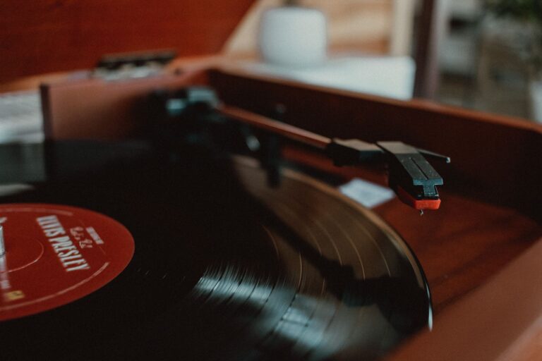 The Ten Minutes You Spend Listening to One Song All the Way Through - ten minute treats